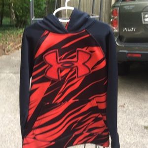 Boys under armour sweatshirt